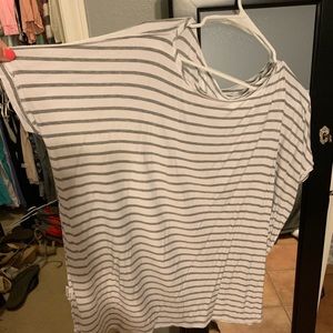 Size large piko top white and gray stripes
